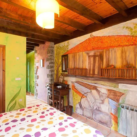 Costa De Rodiles فندق